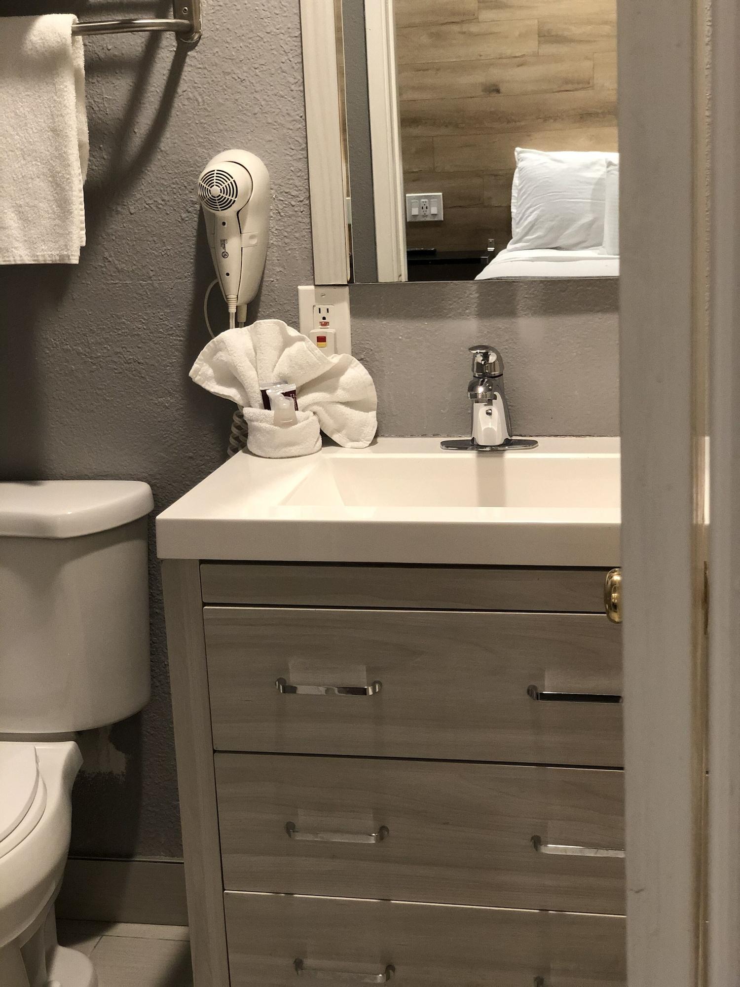 Anaheim Executive Inn & Suites Ngoại thất bức ảnh
