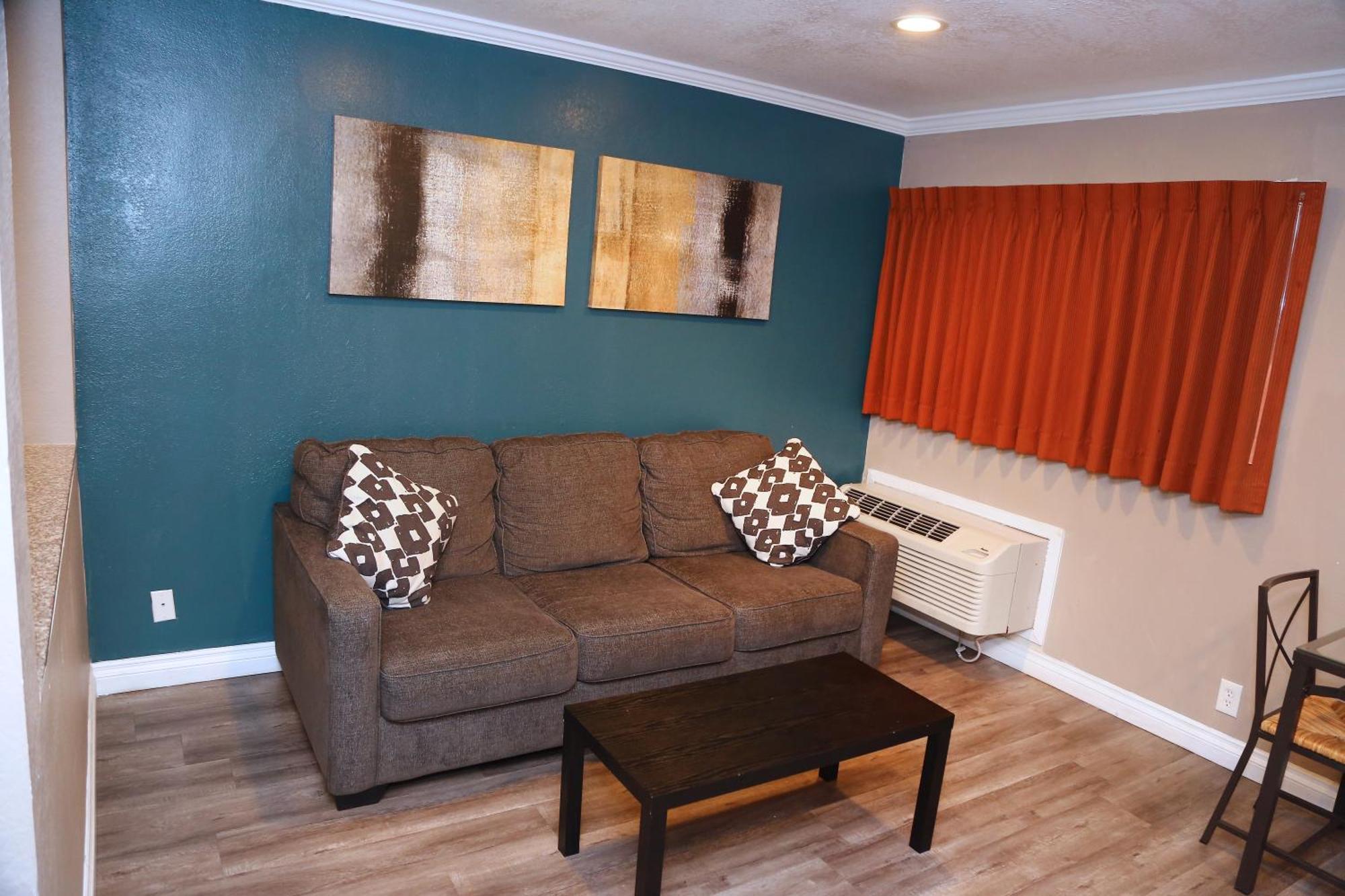 Anaheim Executive Inn & Suites Phòng bức ảnh