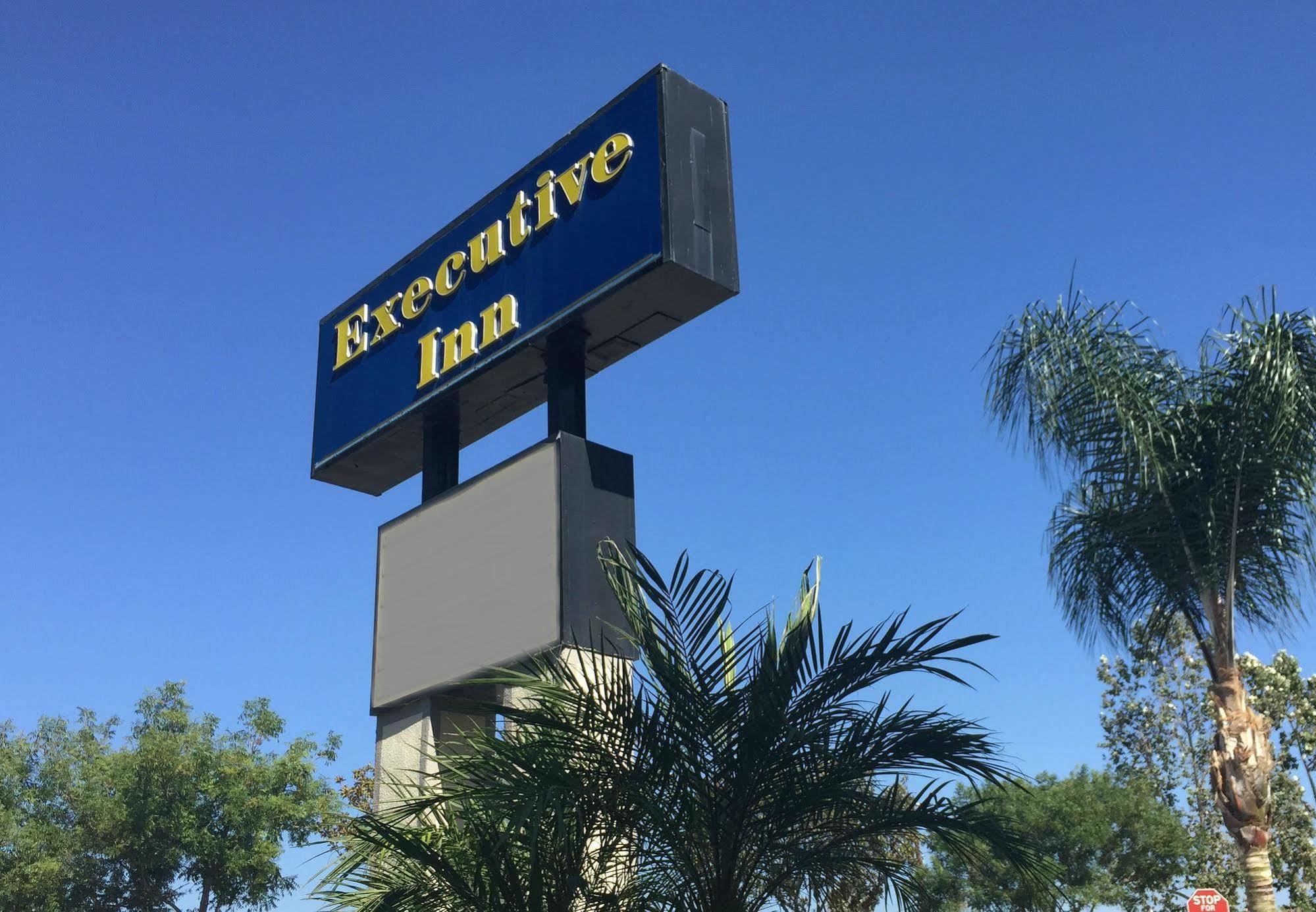 Anaheim Executive Inn & Suites Ngoại thất bức ảnh