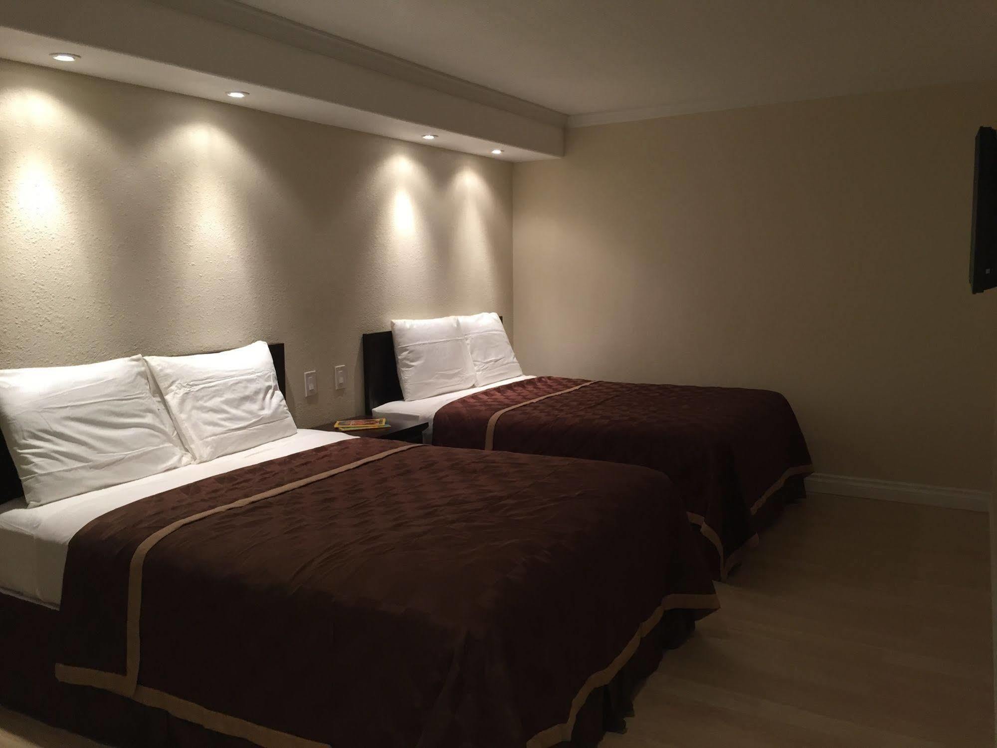 Anaheim Executive Inn & Suites Ngoại thất bức ảnh