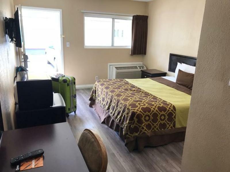 Anaheim Executive Inn & Suites Ngoại thất bức ảnh